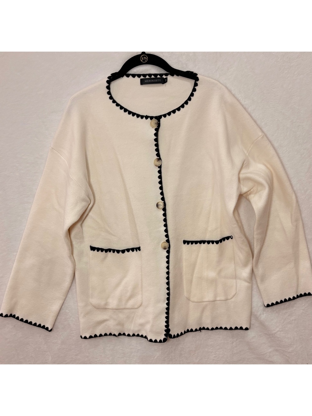 MEROKEETY Medium Cream Ivory Cardigan Black Scalloped Trim Button Front Pocketed